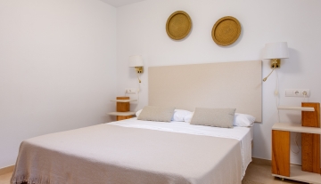 Resa Estates vastgoed te koop Ibiza Geraldine finca san lorenzo noorden bedroom 4 .jpg